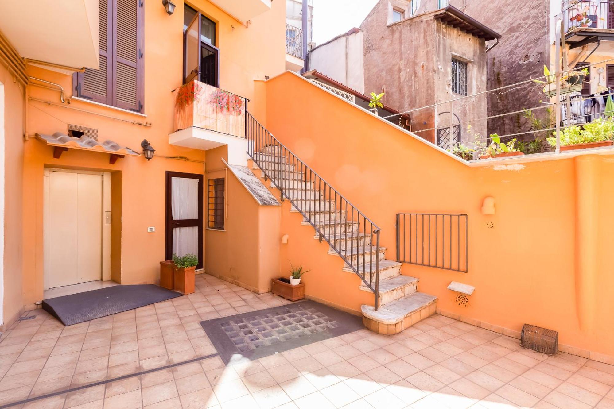 Ghetto Apartment Рим Экстерьер фото